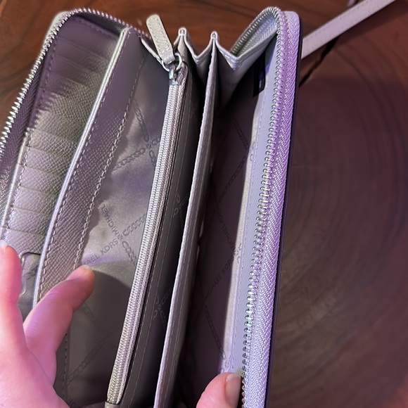 Michael Kors Wallet - gray - Picture 4 of 5